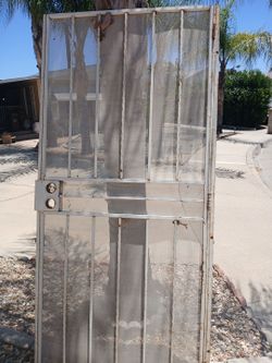 Screen door