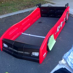 Twin Size Race Car Bed