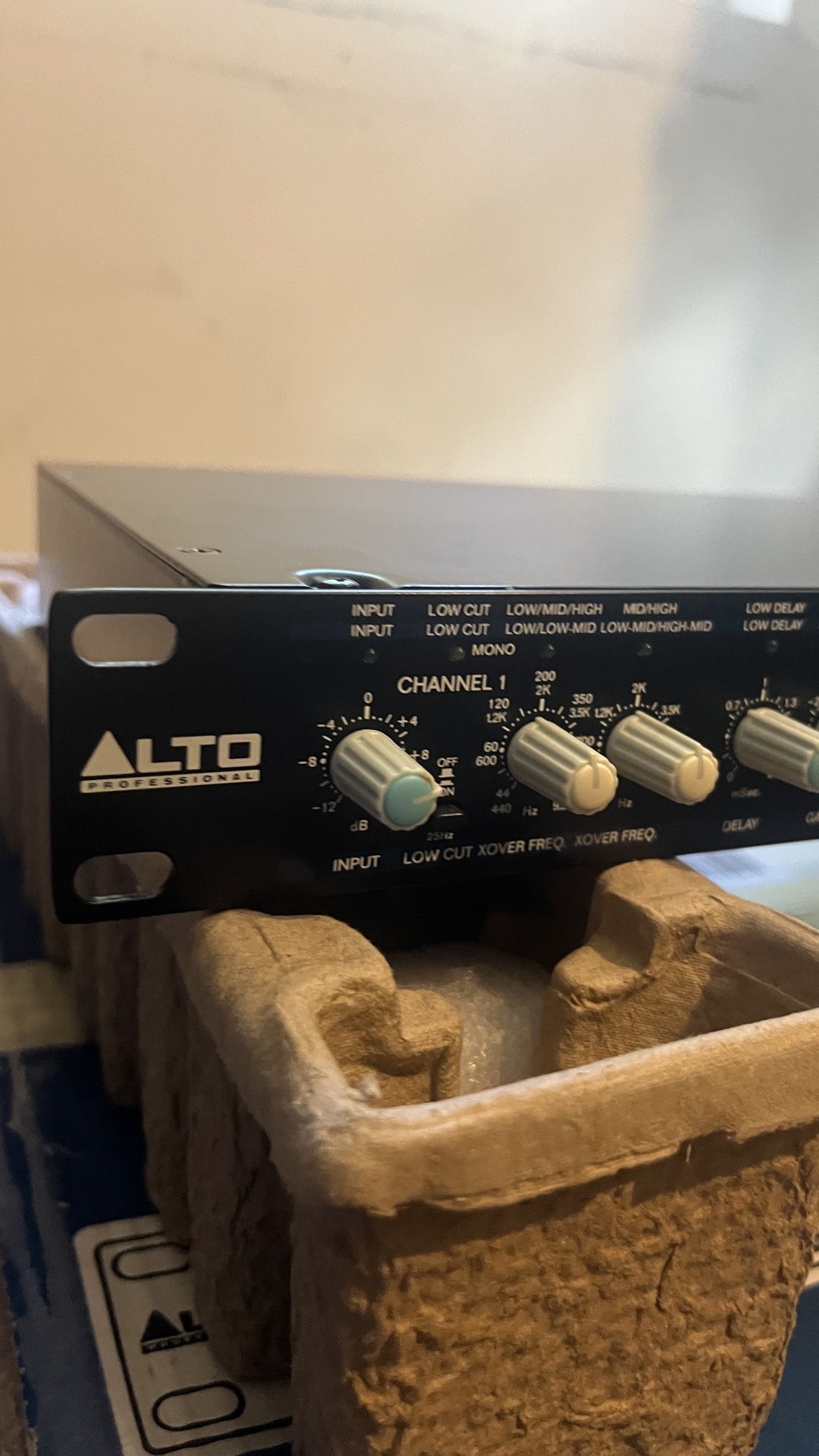 Alto Professional AX2304 Crossover - Excellent Condition