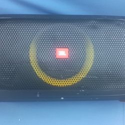 JBL PartyBox-on-the-go