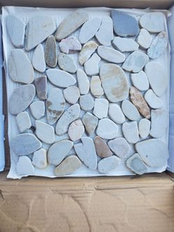 Pepple tile 8sq ft