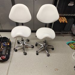2 -New  Ergonomic Saddle Stools 