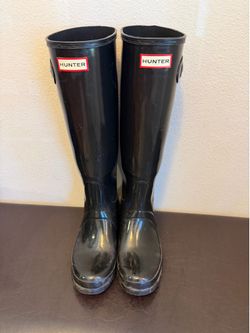 Women’s size 8 Hunter Boots
