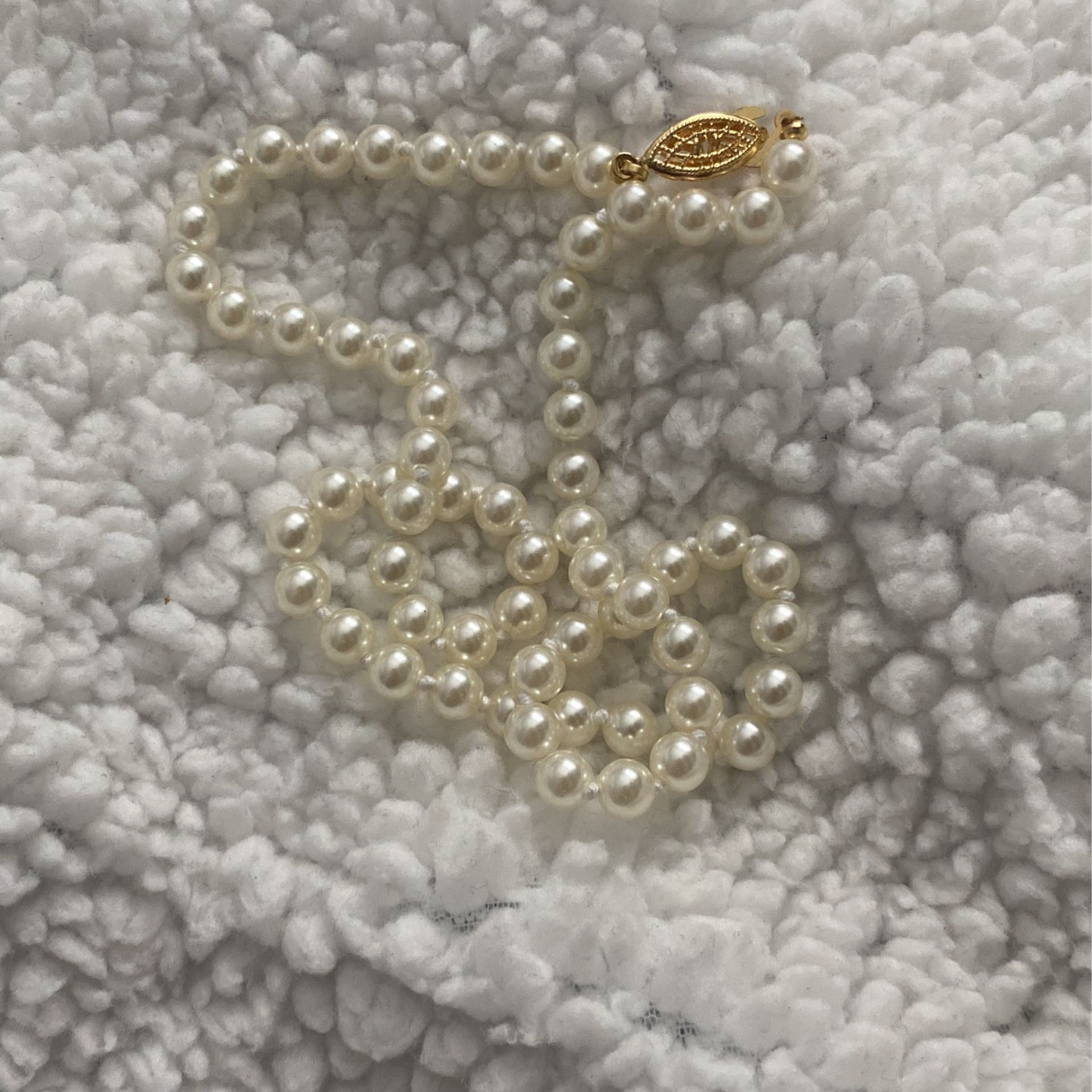 16” Choker Cultured Akoya Pearl Strand 14k Yellow Gold Clasp