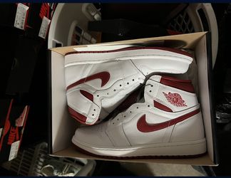 Brand New Air Jordan 1 OG Red Metallic Size 9