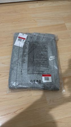 Nike Club Fleece Zip Up (Size L) NEW