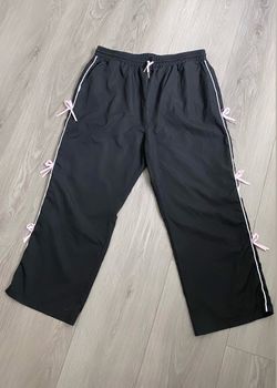 Women’s track pants