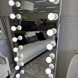 Elegant Standing Mirror @ FURNITURE LOVE ❤️ Same Day Delivery , No Interest Payments !!!