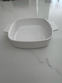 Plain white Corning ware casserole dish 1 liter A-1-B
