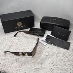 Brand New VERSACE discontinued Sunglasses With Case And Box Never Used