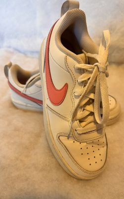 Nike Shoes 4y