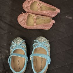 Girls Shoe (size 5,6)