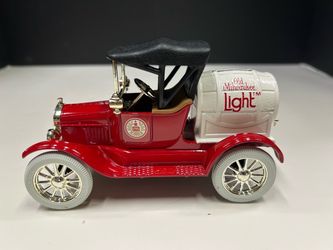 Ford Model T Old Milwaukee Light Diecast 1918 Barrel Car
