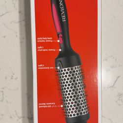 Revlon one step volumizer / new