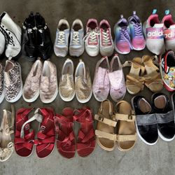 Girl Shoes 1Y -4Y 18 Pairs $50