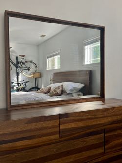 🔥 New In Box - High quality Modus Wooden Frame Mirror  🪞 