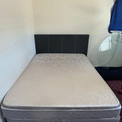 Queen Size Bed with Mattress – Good Condition