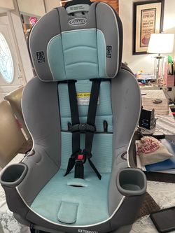 CAR SEAT