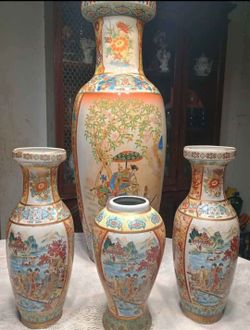 Chinese Vases set of 4