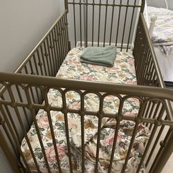 Metal Baby Crib Without Mattress