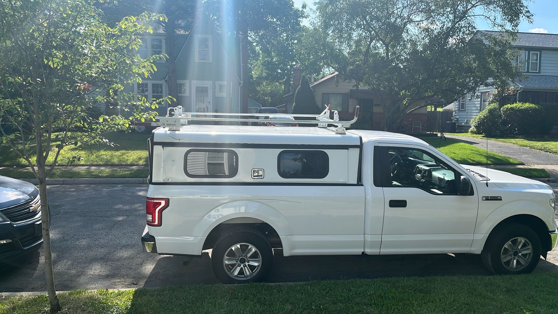 Truck Cap With Ladder Rack