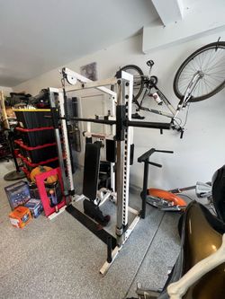 Body Solid work out machine
