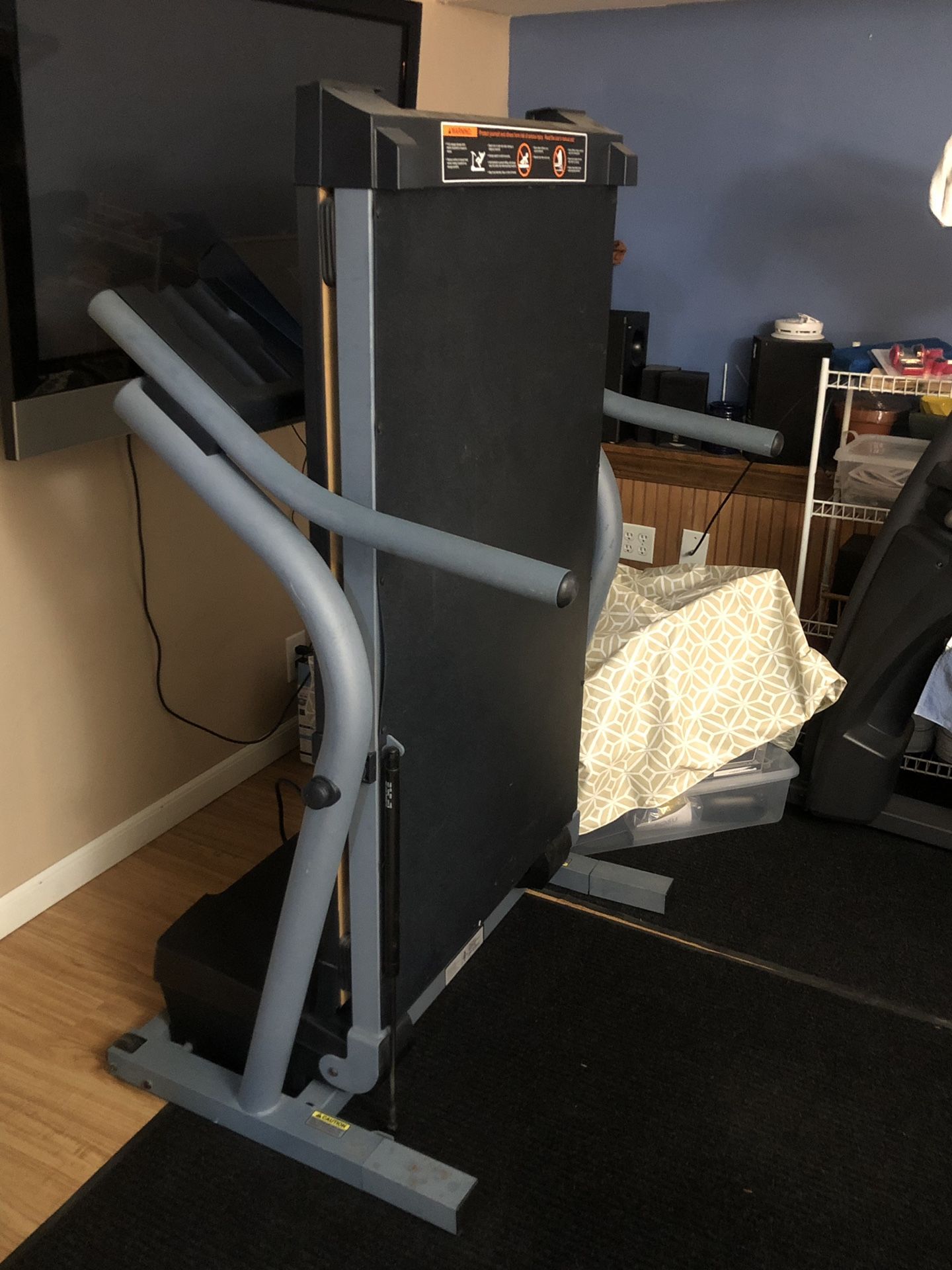 Nordictrack exp1000 treadmill