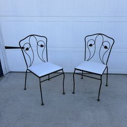 Vintage Wrought Iron Leaf Scrollwork Chair Set Of 2 