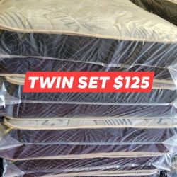 Twin Set 