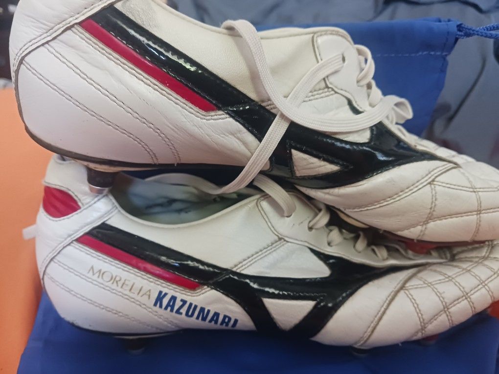 MizunoPROFESSIONAL SOCCER CLEATS