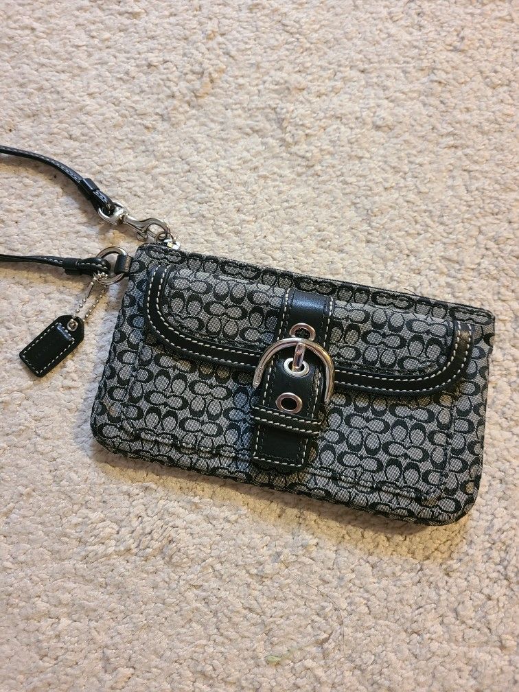 Vintage Coach Wristlet Purse