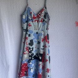 Zaful Woman L zip up dress red white blue black adjustable straps knee length