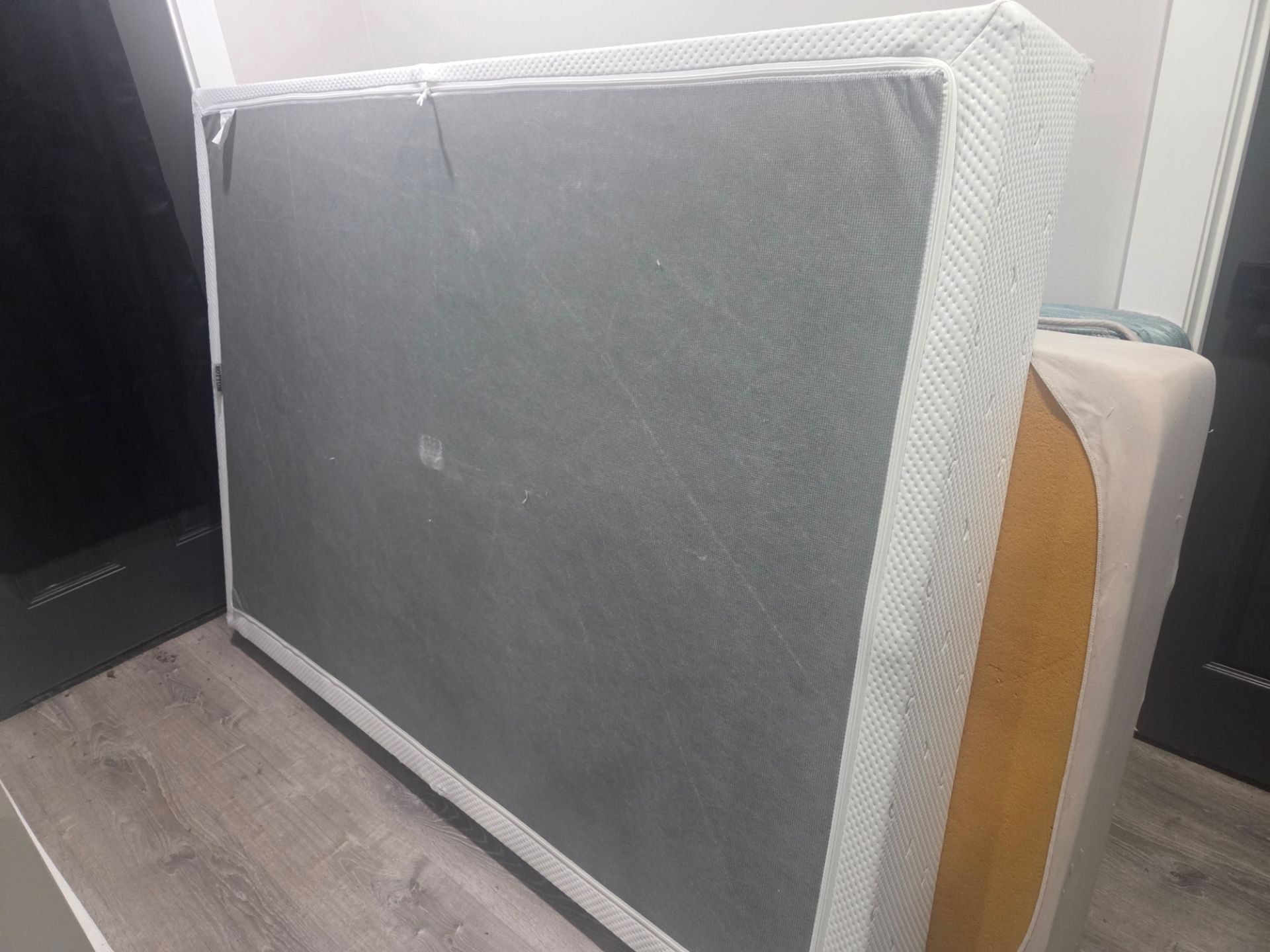 Full size metal box spring