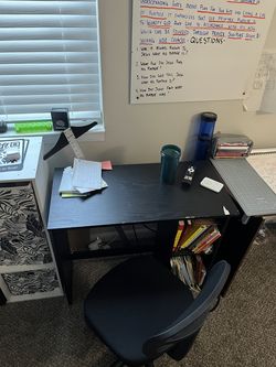 2 desks