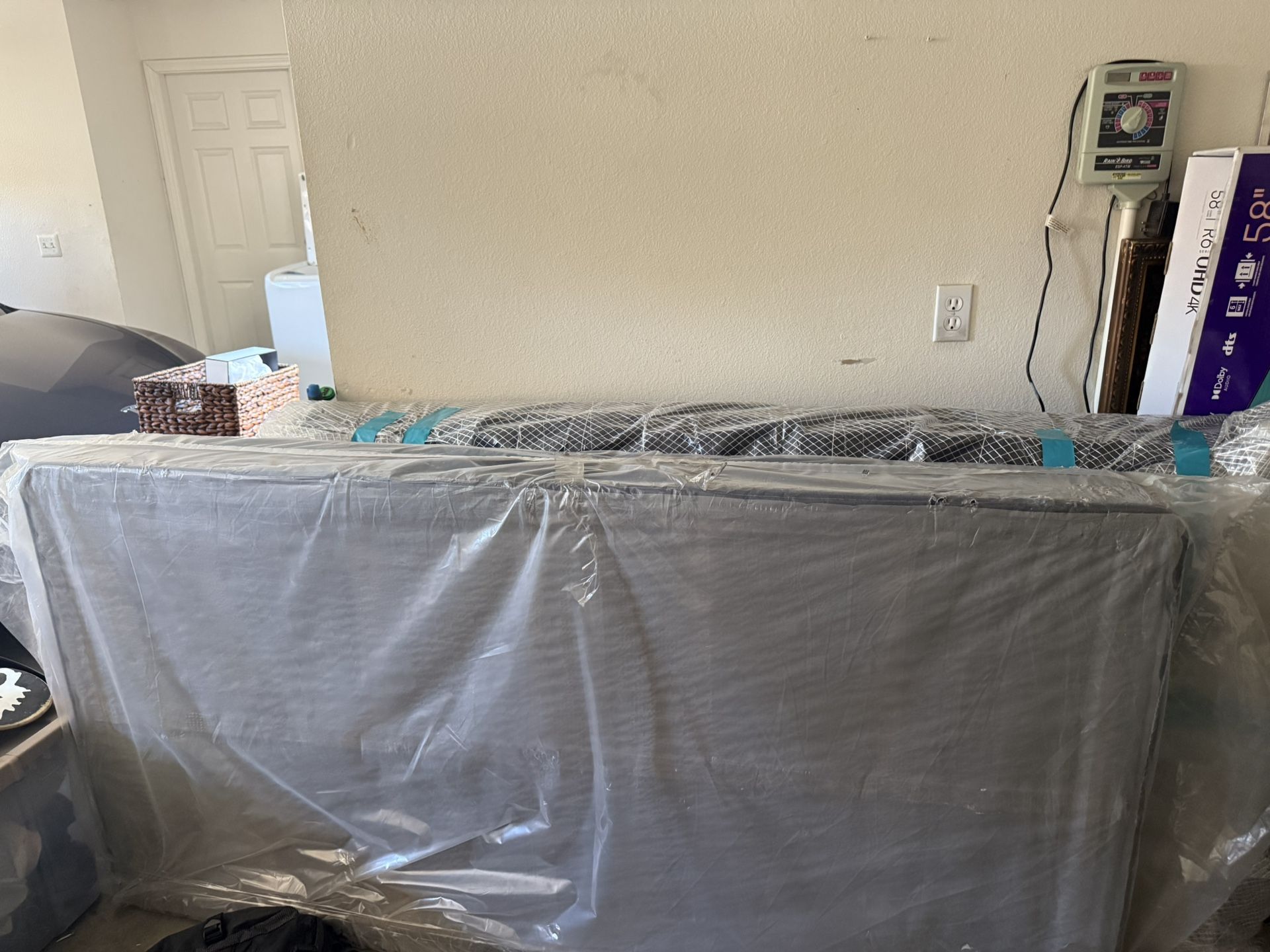Twin Bed