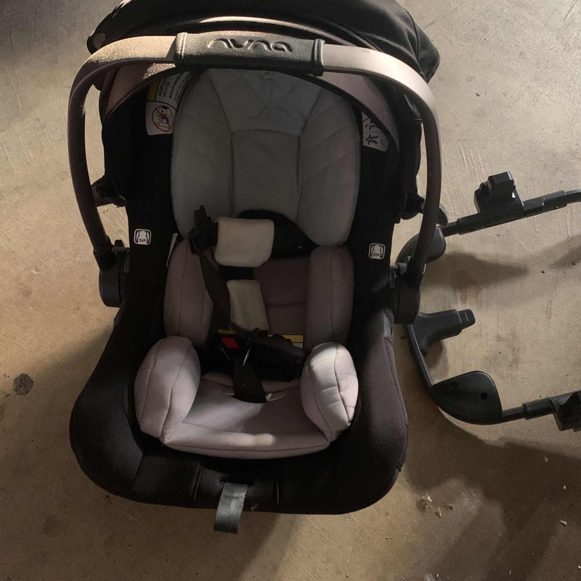 Nuna Pipa Lite Infant Car Seat
