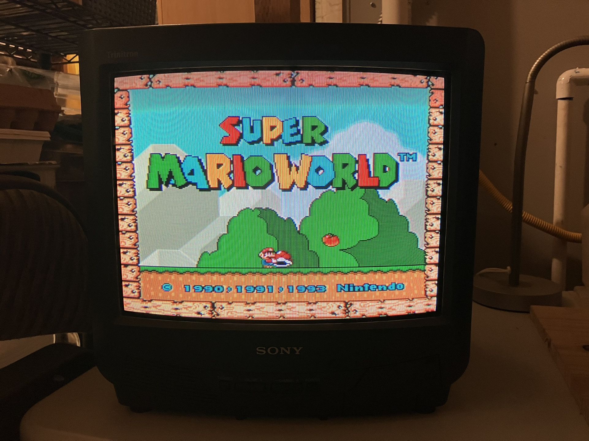 Sony Trinitron KV-13M20 13 Inch CRT TV!
