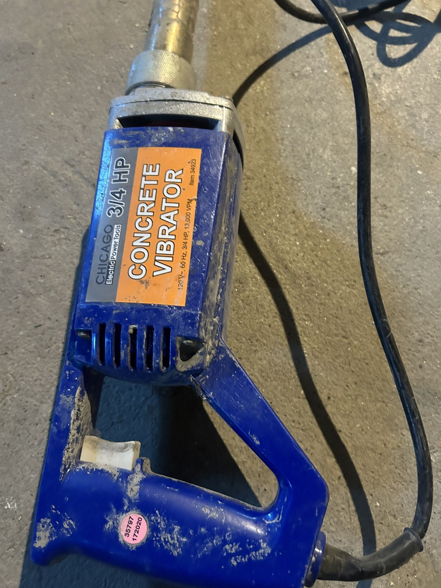Chicago Electric 3/4 HP Concrete Vibrator