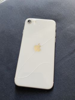 Unlocked White iPhone SE2 64GB for Sale in Westchester, CA - OfferUp