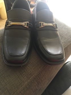 Size 13 kids Perry Ellis Portfolio Shoes $20
