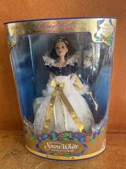 Disney Barbie Snow White & Seven Dwarfs Holiday Princess Bunny Ornament 19898
