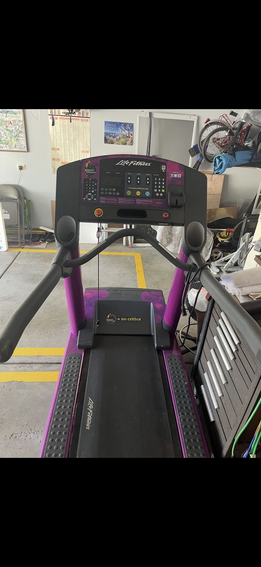 Life Fitness Treadmill