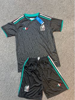 Adidas Black 🇲🇽  Mexico Jersey