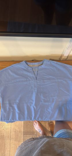 Fabletics Scrub Set