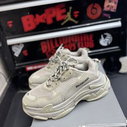 Balenciaga Triple S Beige 