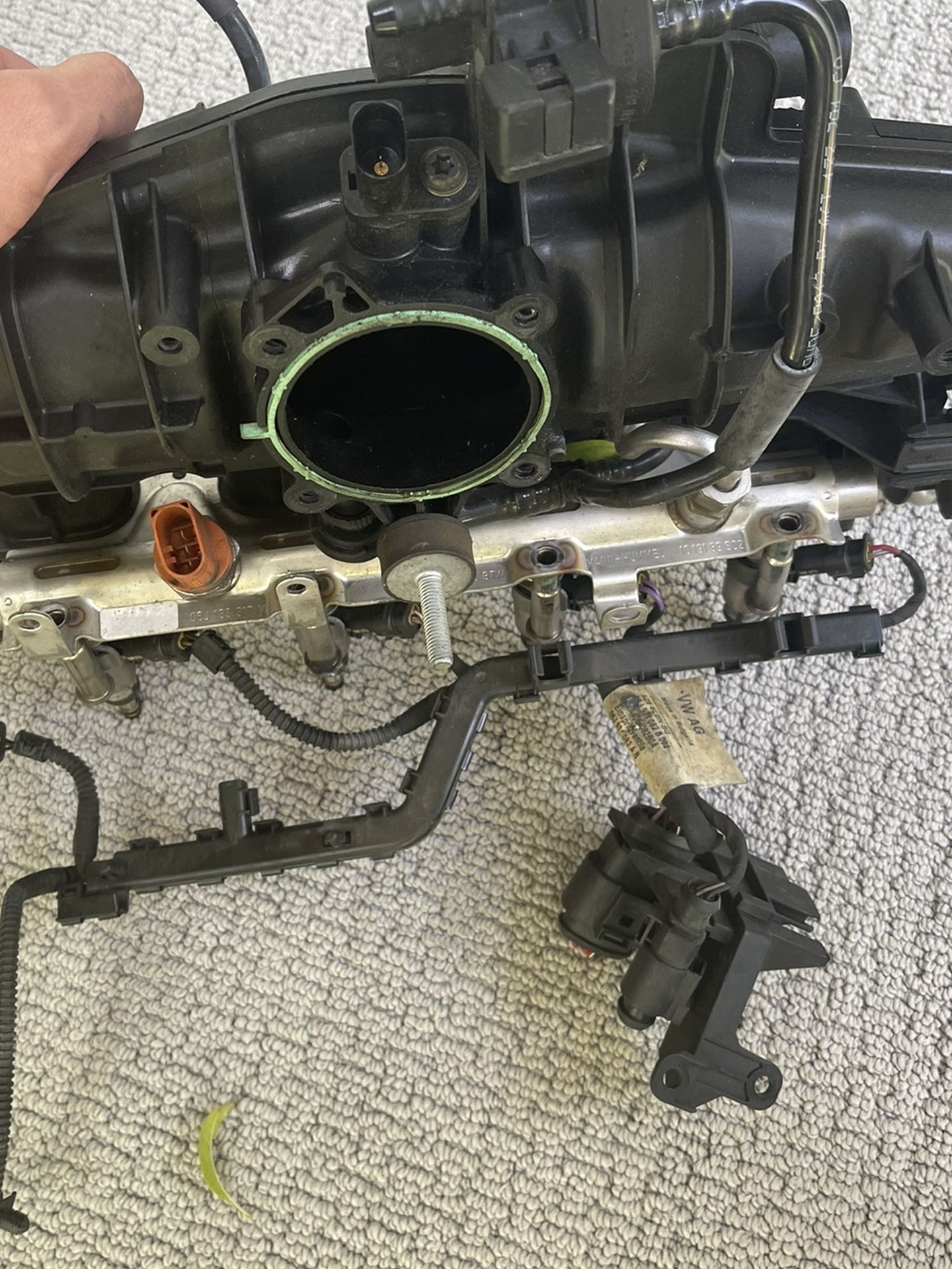 Intake Manifold & Fuel Injectors Vw Golf