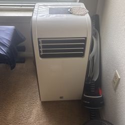 Selling Portable AC with window setup