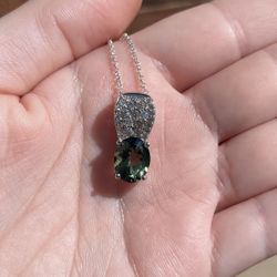Green Labradorite Pendant 