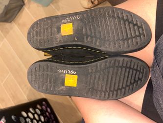 Doc Martens Sz 6