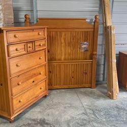 Full Size Bed w/ 5 drawers Dresser Plus Desk Chair 
